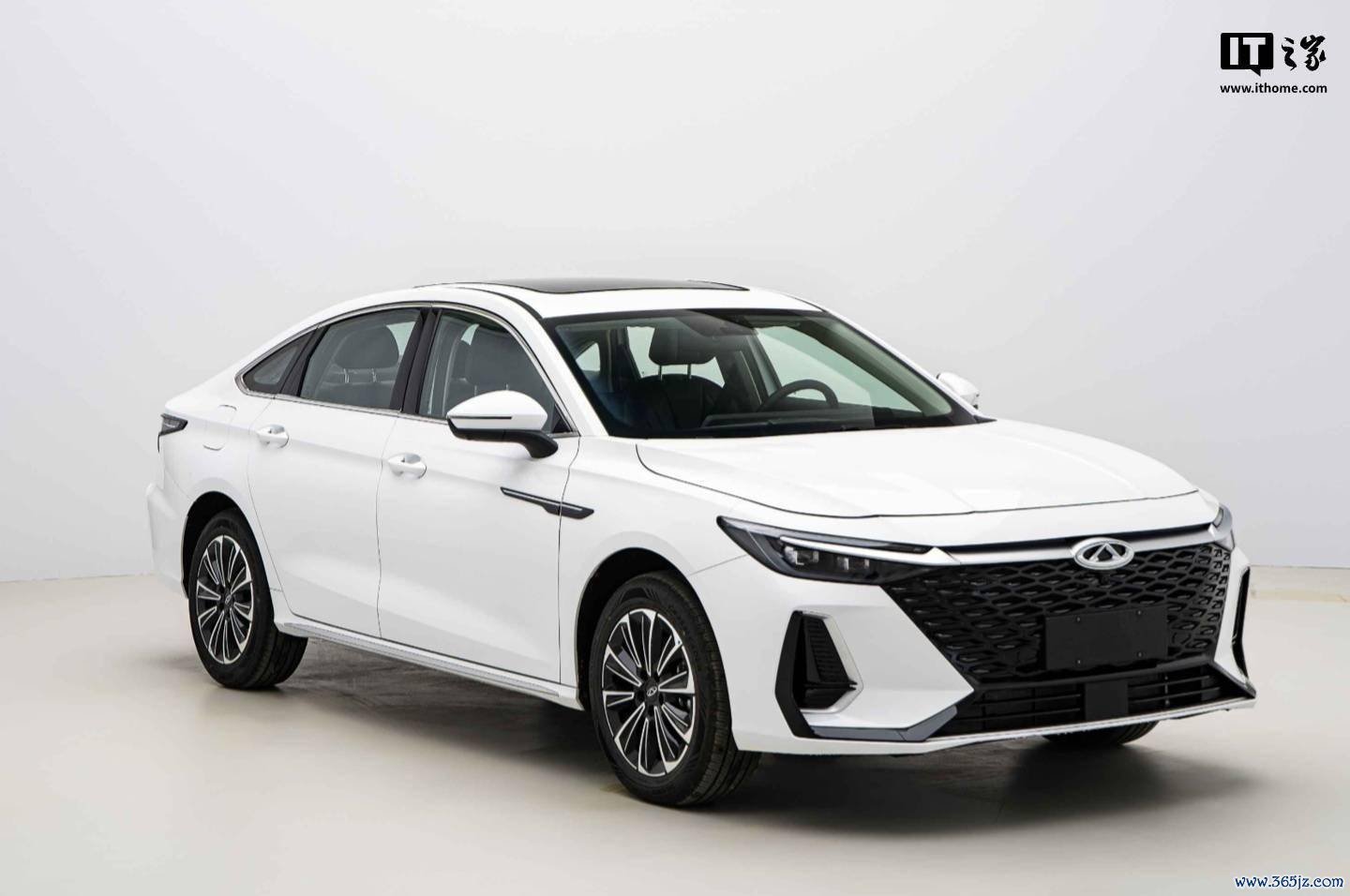 奇瑞艾瑞泽 8 C-DM 汽车讨教：1.5L 插混 + 53km/106km 纯电续航