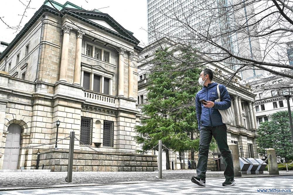 图片开头：新华社